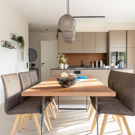 Gries Apartment *